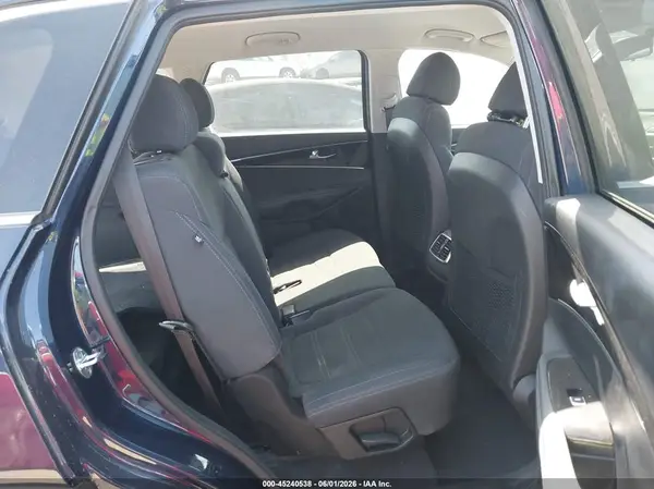 5XYPG4A51JG394146 2018 KIA SORENTO - Image 8