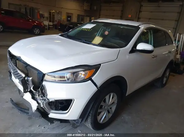 5XYPG4A51JG400480 2018 KIA SORENTO - Image 2