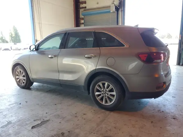 5XYPG4A51KG439538 2019 KIA SORENTO - Image 2