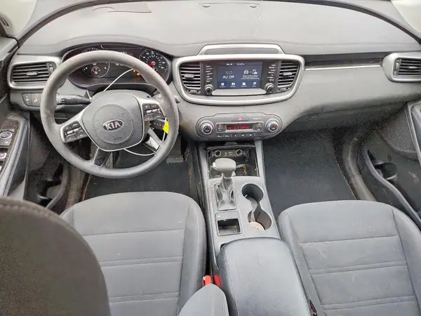 5XYPG4A51KG440320 2019 KIA SORENTO - Image 8