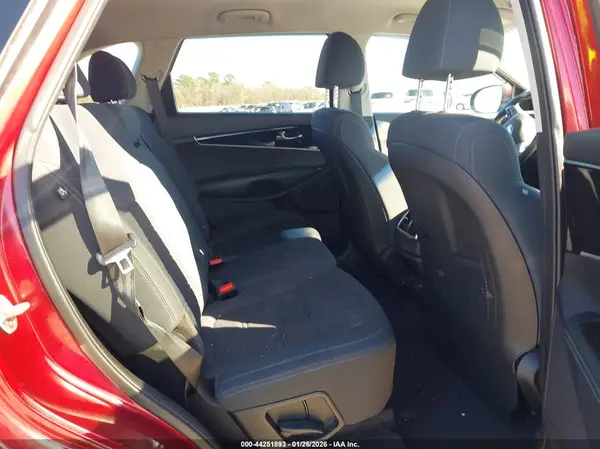 5XYPG4A51KG470885 2019 KIA SORENTO - Image 8