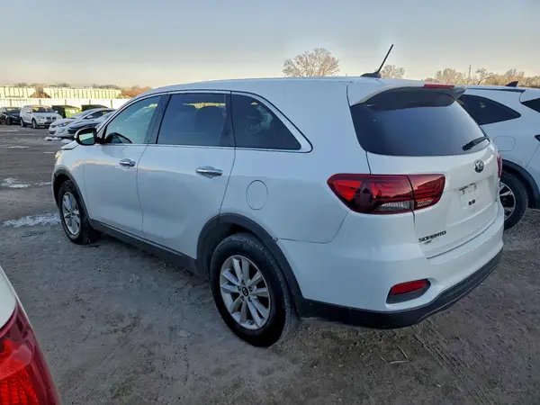 5XYPG4A51KG474032 2019 KIA SORENTO - Image 2