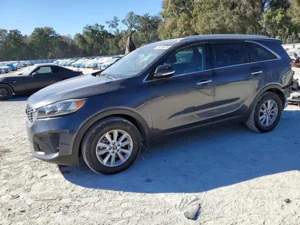 5XYPG4A51KG476220 2019 KIA SORENTO - Image 1