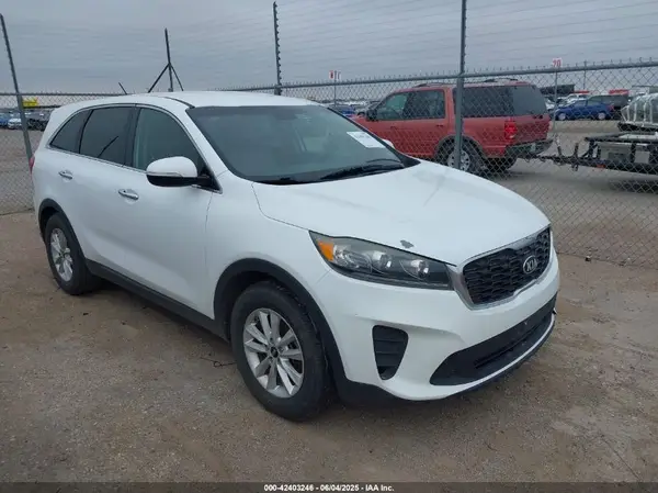 5XYPG4A51KG480428 2019 KIA SORENTO - Image 1