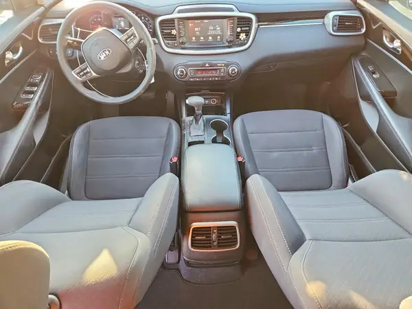 5XYPG4A51KG481448 2019 KIA SORENTO - Image 8