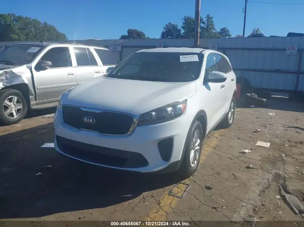 5XYPG4A51KG485225 2019 KIA SORENTO - Image 2