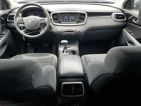 5XYPG4A51KG485628 2019 KIA SORENTO - Image 8