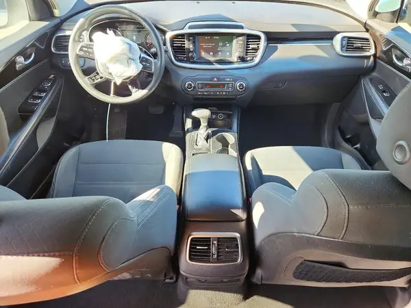 5XYPG4A51KG495401 2019 KIA SORENTO - Image 8