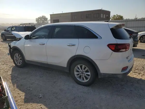 5XYPG4A51KG509863 2019 KIA SORENTO - Image 2