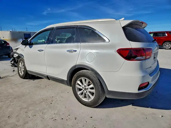 5XYPG4A51KG531605 2019 KIA SORENTO - Image 2