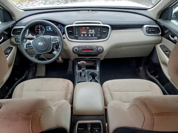 5XYPG4A51KG546010 2019 KIA SORENTO - Image 8
