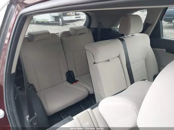 5XYPG4A51KG552700 2019 KIA SORENTO - Image 8
