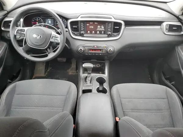 5XYPG4A51KG568640 2019 KIA SORENTO - Image 8