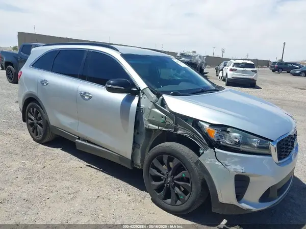 5XYPG4A51KG596857 2019 KIA SORENTO - Image 1