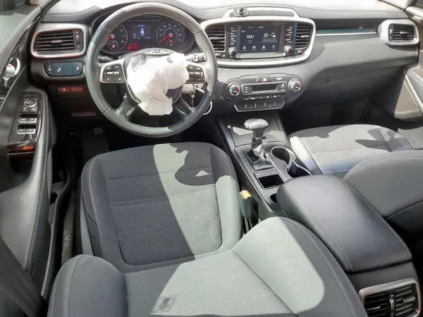 5XYPG4A51KG602365 2019 KIA SORENTO - Image 8
