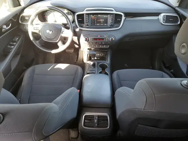 5XYPG4A51KG603435 2019 KIA SORENTO - Image 8