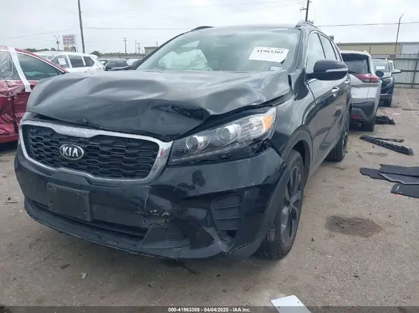 5XYPG4A51KG609865 2019 KIA SORENTO - Image 2
