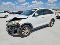 5XYPG4A52GG023943 2016 KIA SORENTO