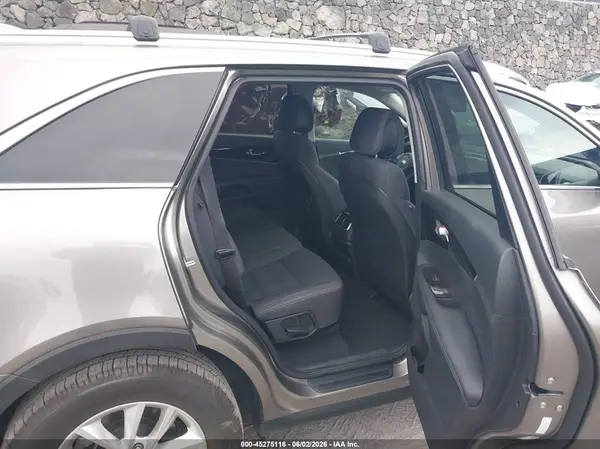 5XYPG4A52GG034277 2016 KIA SORENTO - Image 8