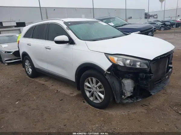 5XYPG4A52GG071460 2016 KIA SORENTO - Image 1