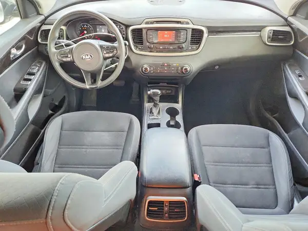 5XYPG4A52GG071605 2016 KIA SORENTO - Image 8