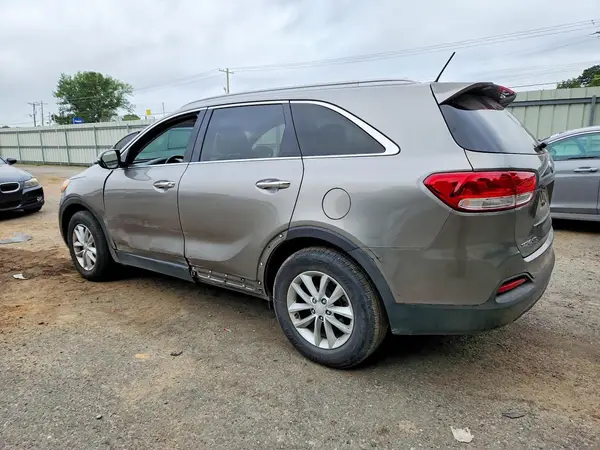 5XYPG4A52GG081437 2016 KIA SORENTO - Image 2