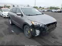 5XYPG4A52GG083740 2016 KIA SORENTO