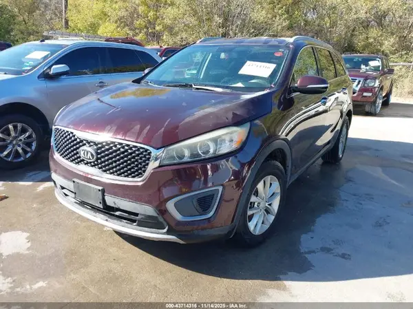 5XYPG4A52GG126926 2016 KIA SORENTO - Image 2