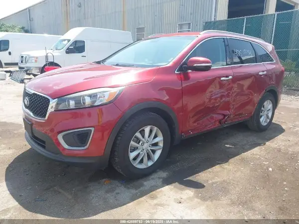 5XYPG4A52GG138686 2016 KIA SORENTO - Image 2