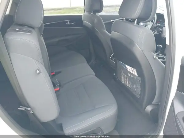 5XYPG4A52GG152569 2016 KIA SORENTO - Image 8