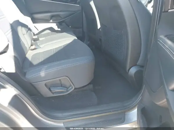 5XYPG4A52HG188506 2017 KIA SORENTO - Image 8