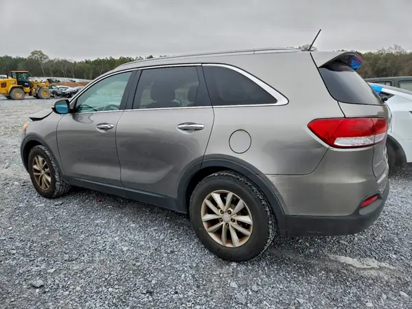 5XYPG4A52HG208544 2017 KIA SORENTO - Image 2