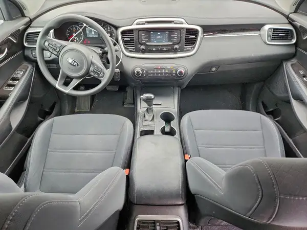 5XYPG4A52HG208544 2017 KIA SORENTO - Image 8