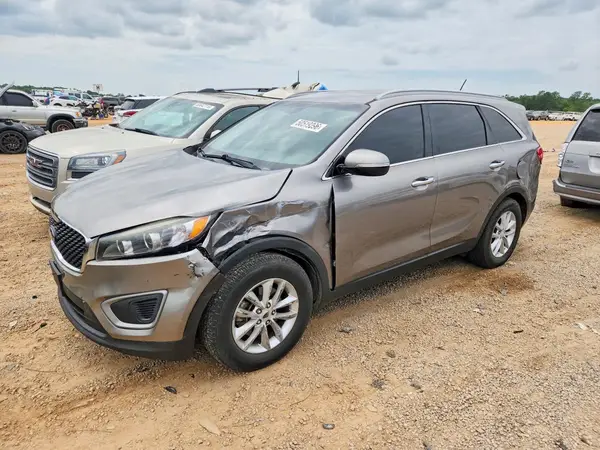 5XYPG4A52HG209693 2017 KIA SORENTO - Image 1