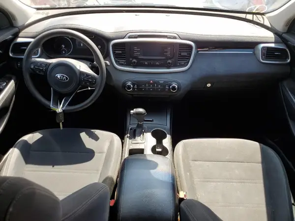 5XYPG4A52HG211170 2017 KIA SORENTO - Image 8