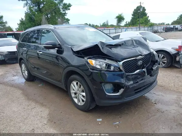 5XYPG4A52HG219852 2017 KIA SORENTO - Image 1