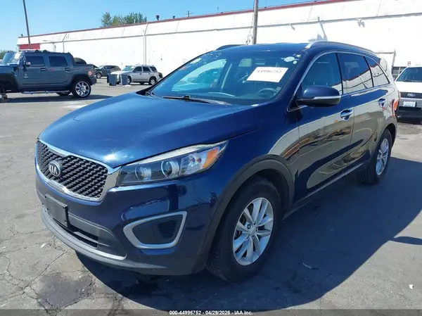 5XYPG4A52HG234948 2017 KIA SORENTO - Image 2