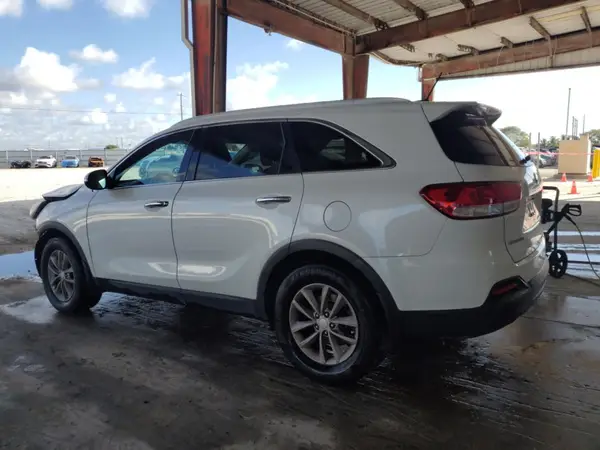 5XYPG4A52HG250275 2017 KIA SORENTO - Image 2