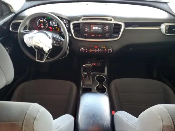 5XYPG4A52HG250275 2017 KIA SORENTO - Image 8