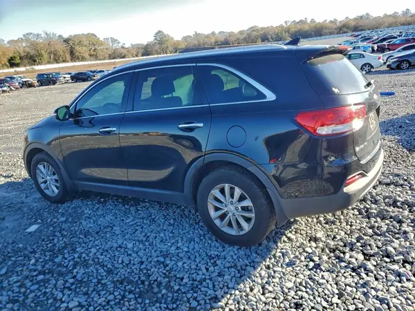 5XYPG4A52HG288413 2017 KIA SORENTO - Image 2