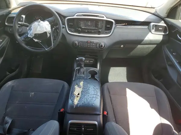 5XYPG4A52HG298911 2017 KIA SORENTO - Image 8