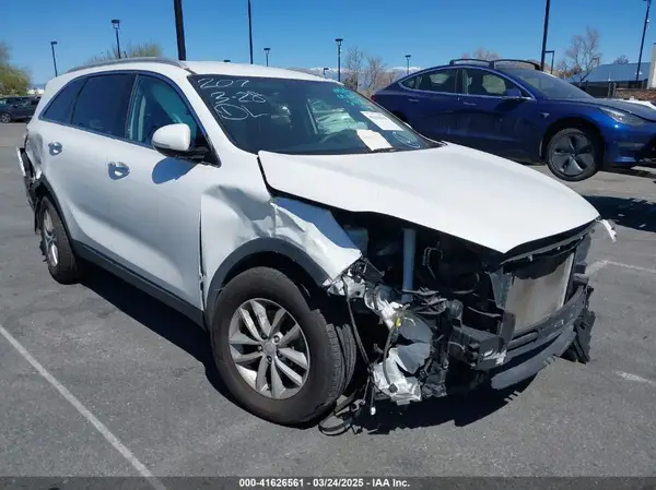 5XYPG4A52JG354741 2018 KIA SORENTO - Image 1