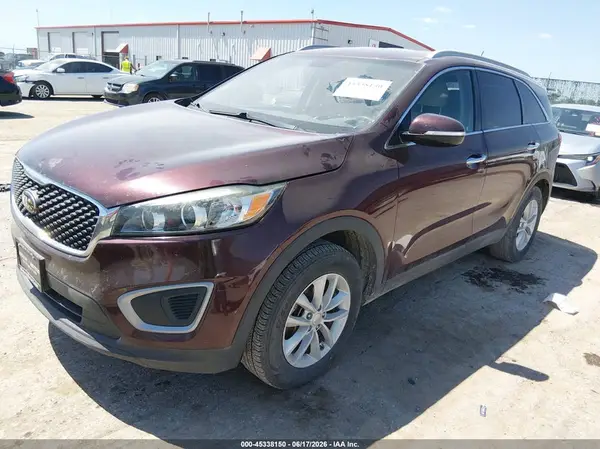 5XYPG4A52JG359874 2018 KIA SORENTO - Image 2