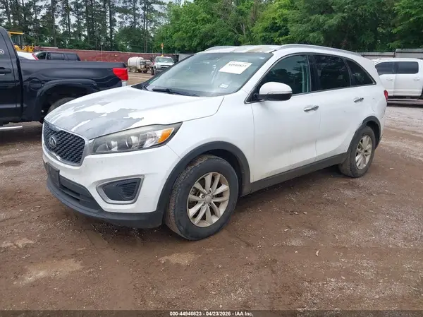 5XYPG4A52JG361415 2018 KIA SORENTO - Image 2