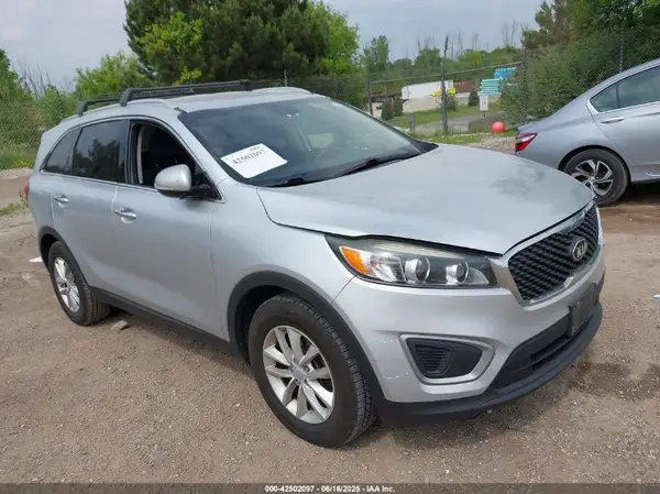 5XYPG4A52JG361544 2018 KIA SORENTO - Image 1
