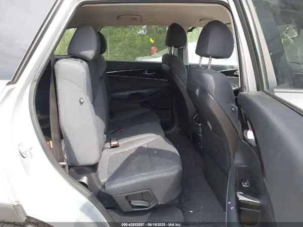 5XYPG4A52JG361544 2018 KIA SORENTO - Image 8