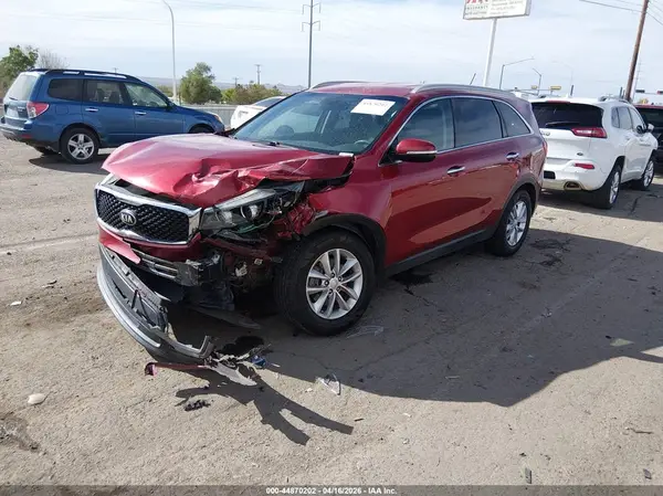 5XYPG4A52JG375542 2018 KIA SORENTO - Image 2