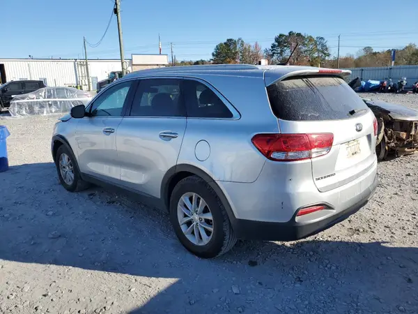 5XYPG4A52JG388811 2018 KIA SORENTO - Image 2