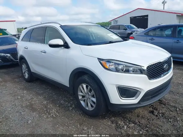 5XYPG4A52JG393491 2018 KIA SORENTO - Image 1