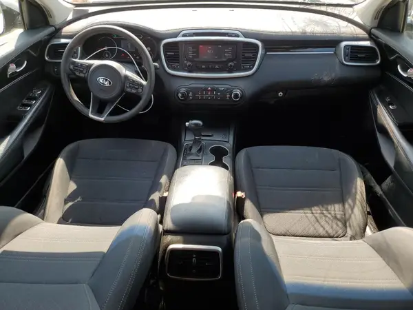 5XYPG4A52JG393538 2018 KIA SORENTO - Image 8